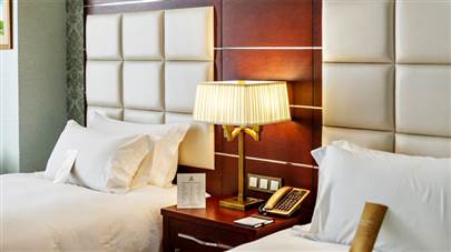 اتاق دو تخته تویین هتل اسپیناس پالاس تهران اتاق دو تخته تویین هتل اسپیناس پالاس تهران